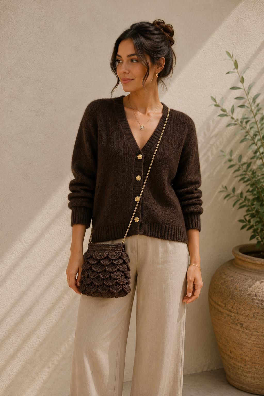 Elegante Häkel-Handtasche " BELLA"  mit goldener Kette - Taupe Brown